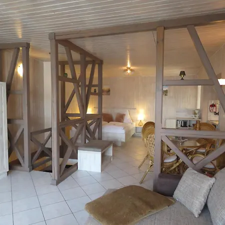 Apartment Flat *
